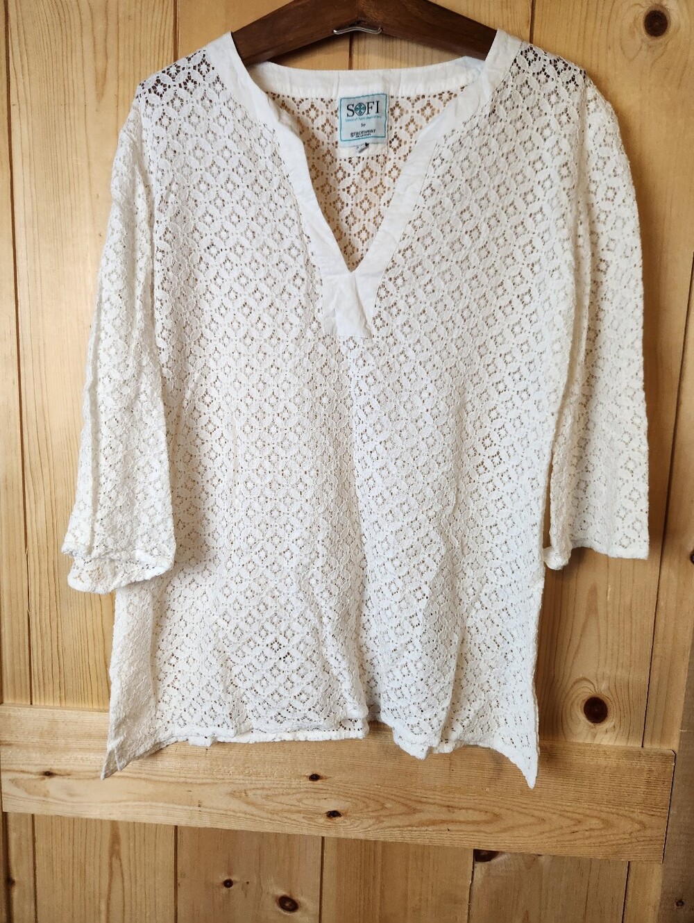 Sofi by Gracewear Collection Cotton Eyelet Lace V-Neck 3/4 Sleeve Tunic Top